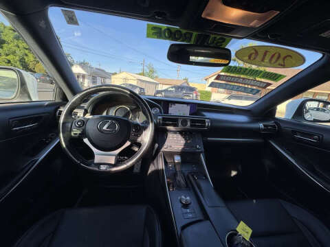 2016 Lexus IS 200t
