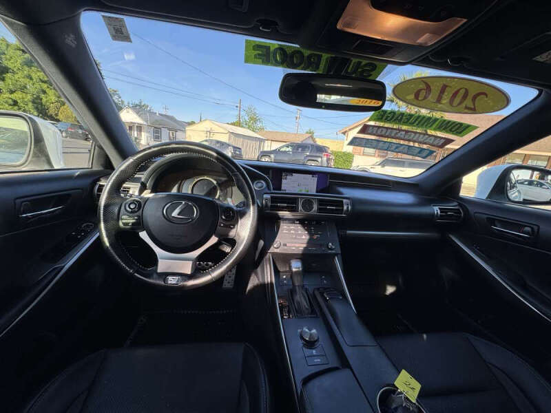2016 Lexus IS 200t