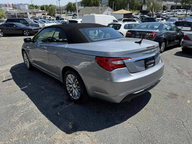 2013 Chrysler 200 Limited