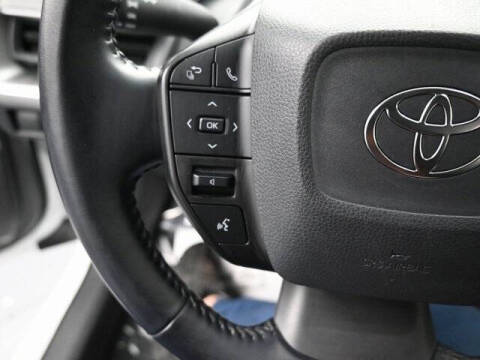 2023 Toyota Prius LE