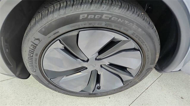 2026 Tesla Model Y Long Range