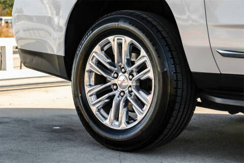 2022 GMC Yukon XL SLT