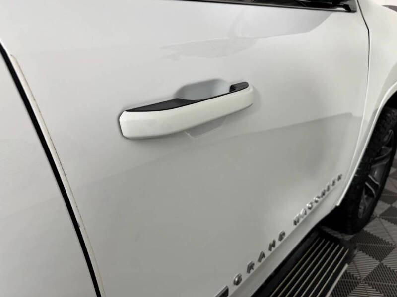 2023 Jeep Grand Wagoneer