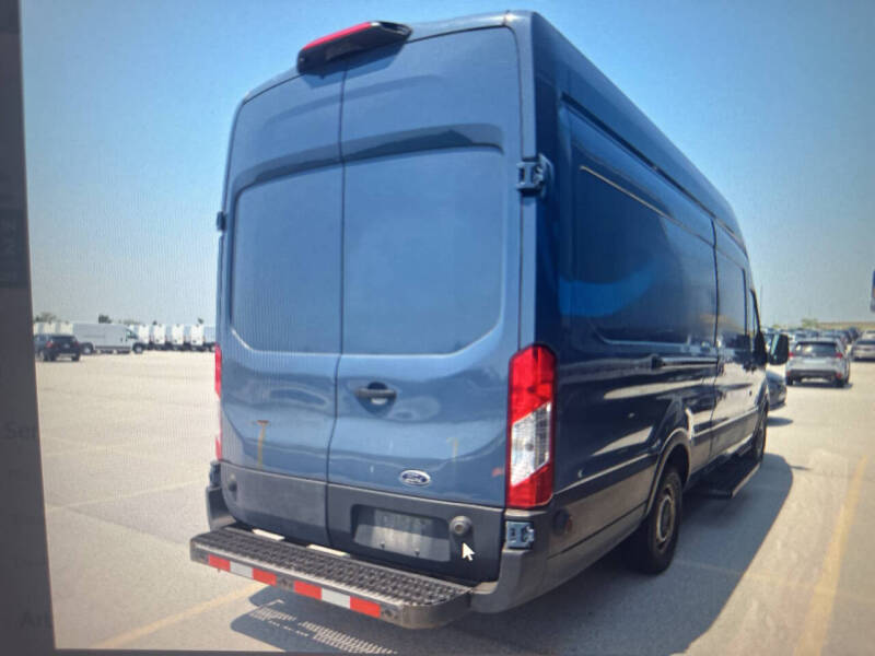 2021 Ford Transit Van Base's photo