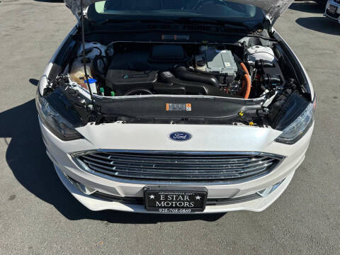2017 Ford Fusion Hybrid SE