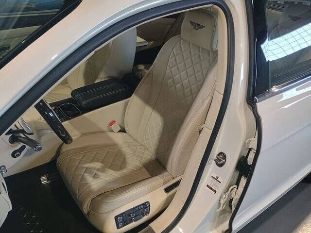 2018 Bentley Flying Spur 36