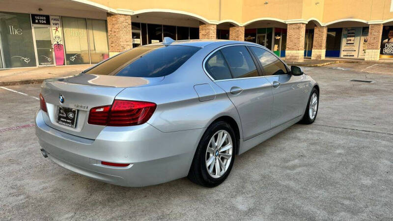 2016 BMW 5 Series 528i