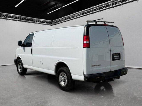 2020 Chevrolet Express 2500