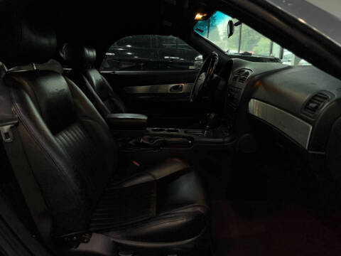 2004 Ford Thunderbird Deluxe