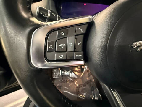 2019 Jaguar F-PACE 30t Prestige