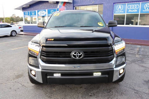 2015 Toyota Tundra SR5