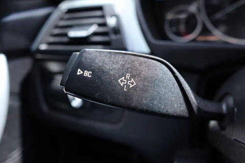 2018 BMW 3 Series 320i