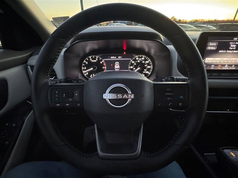 2025 Nissan Rogue SV