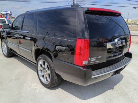 2011 Cadillac Escalade ESV Platinum Edition