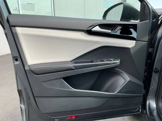 2025 Volkswagen Taos S 4Motion