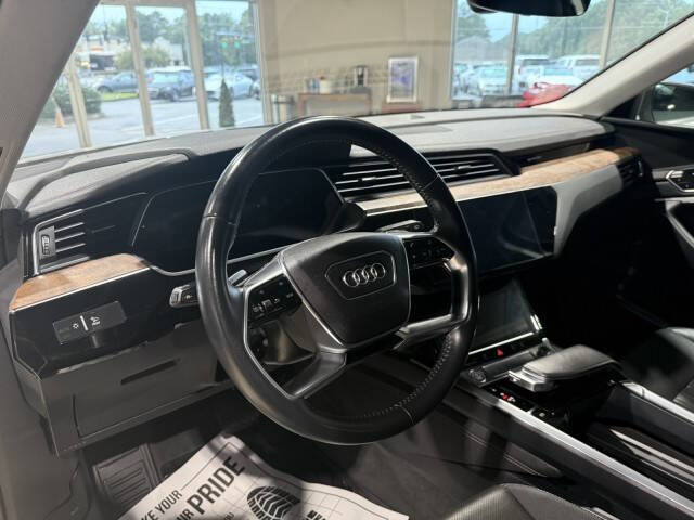 2019 Audi e-tron quattro Premium Plus