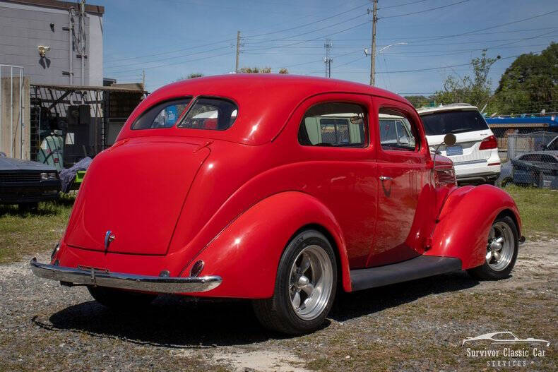 1937 Ford Tudor