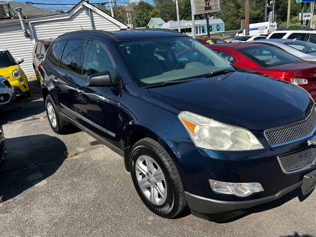 2011 Chevrolet Traverse for sale at Car ConneXion Inc in Knoxville, TN