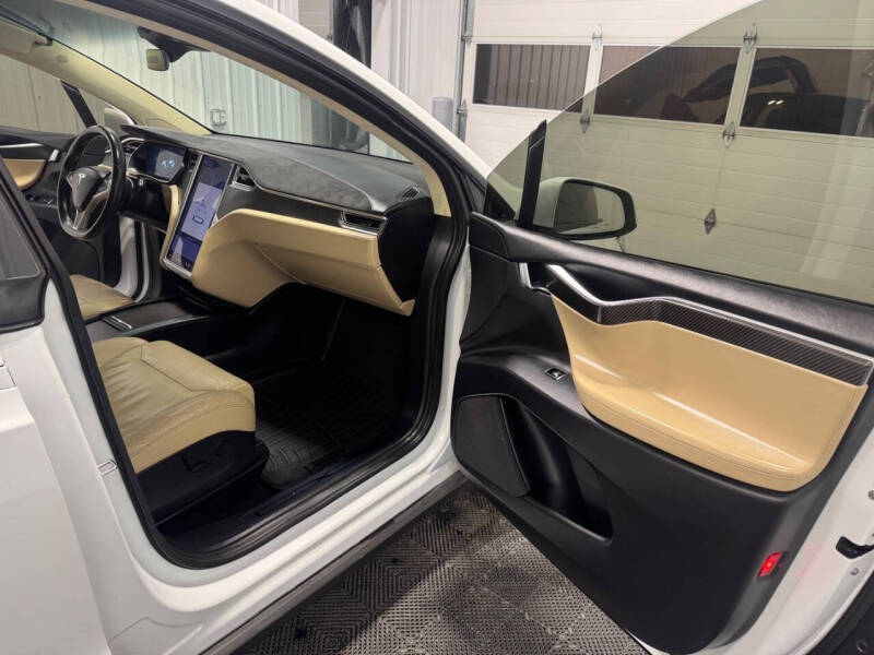 2017 Tesla Model X 75D