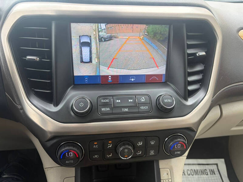 2017 GMC Acadia Denali