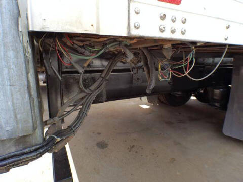 2017 Freightliner M2 106