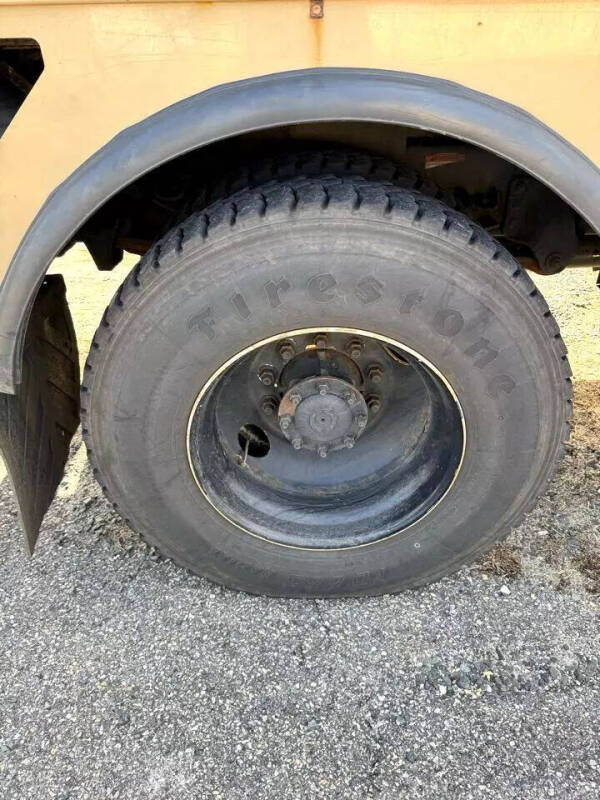 2014 Freightliner M2 106