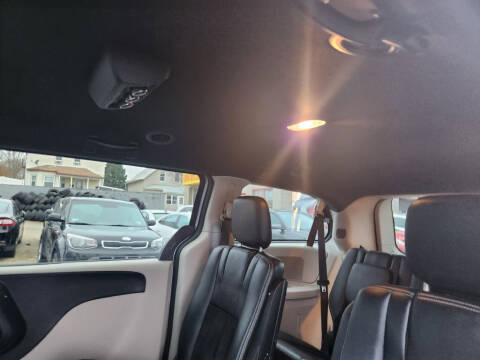 2018 Dodge Grand Caravan for sale at Gemini Auto Sales in Providence RI