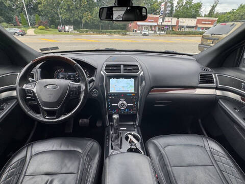 2017 Ford Explorer Platinum