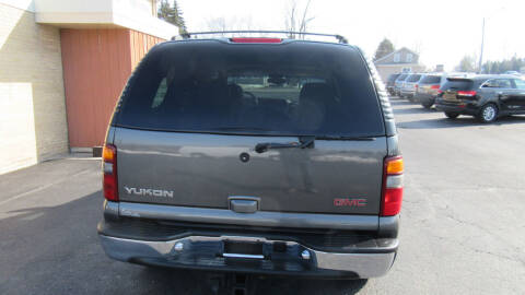 2001 GMC Yukon for sale at LENTZ USED VEHICLES INC in Waldo WI