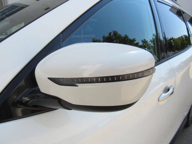 2020 Nissan Pathfinder SV