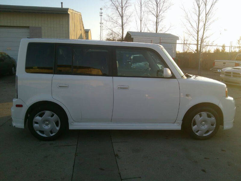 2005 Scion xB