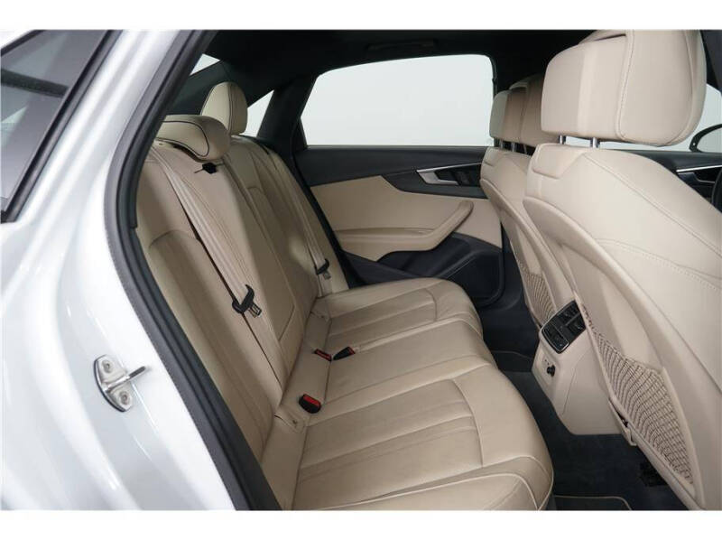 2020 Audi A4 quattro Premium Plus 45 TFSI