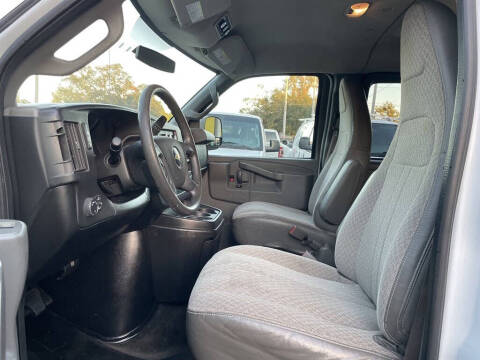 2017 Chevrolet Express LT 3500