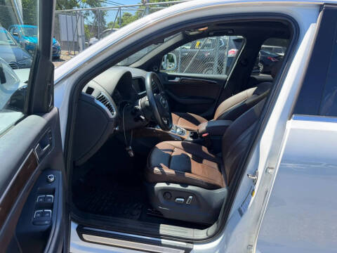 2017 Audi Q5 2.0T quattro Premium Plus
