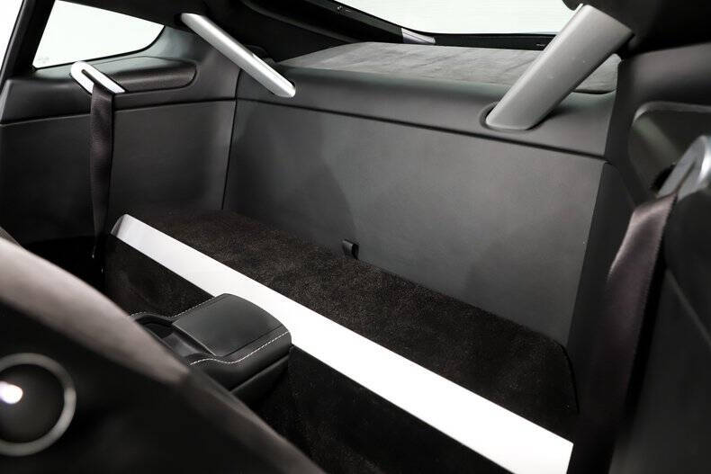 2016 Aston Martin V8 Vantage GT