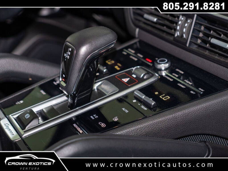 2023 Porsche Cayenne Platinum Edition