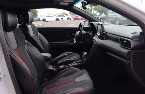 2019 Hyundai Veloster