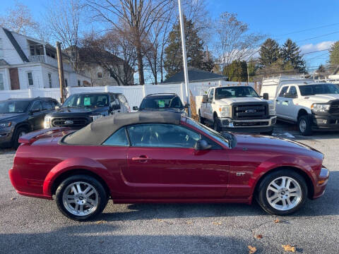 2006 Ford Mustang GT Deluxe