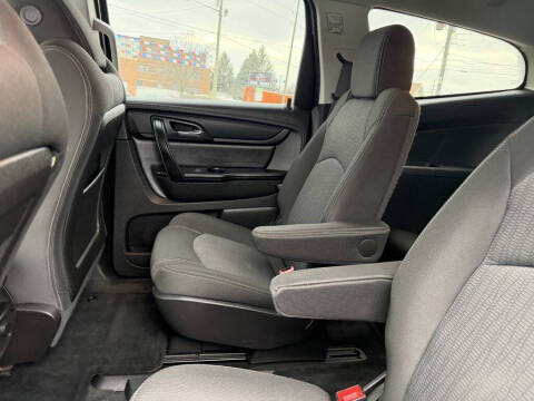 2017 Chevrolet Traverse LT