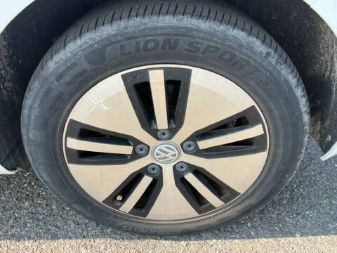 2016 Volkswagen e-Golf SE