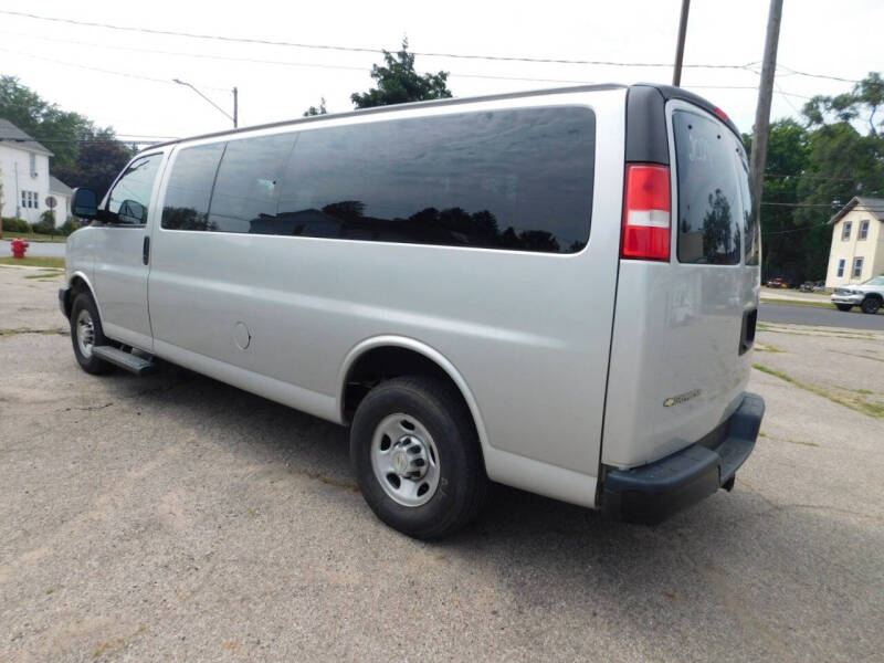 2021 Chevrolet Express LS 3500