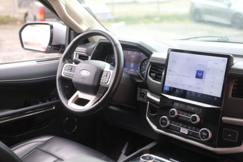 2024 Ford Expedition XLT