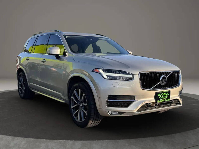 2017 Volvo XC90 T6 Momentum