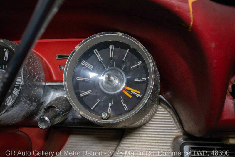 1961 Ford Thunderbird