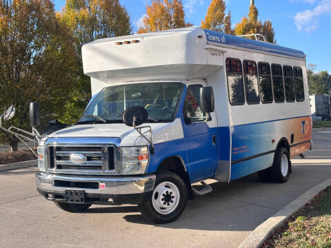 2015 Ford E-Series E-450 SD
