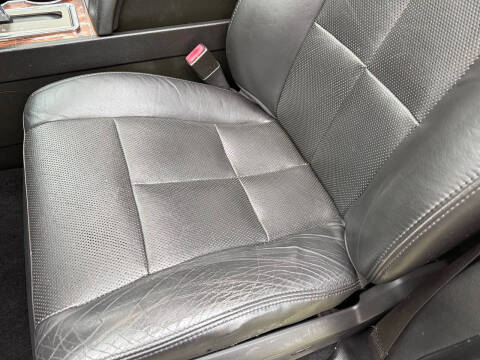 2012 Lincoln Navigator L