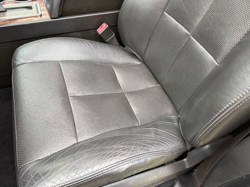 2012 Lincoln Navigator L