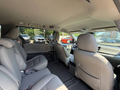 2018 Toyota Sienna