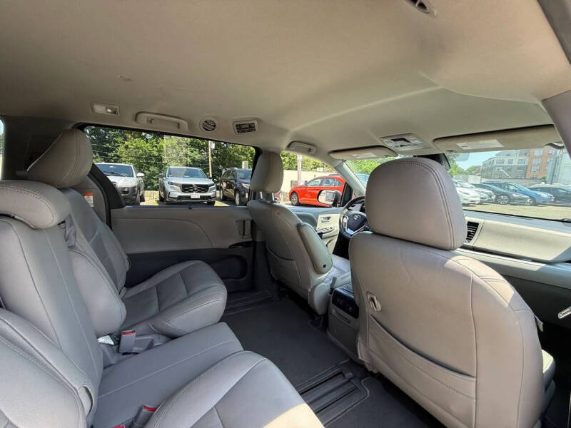 2018 Toyota Sienna