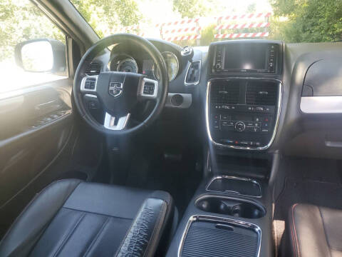 2016 Dodge Grand Caravan R/T